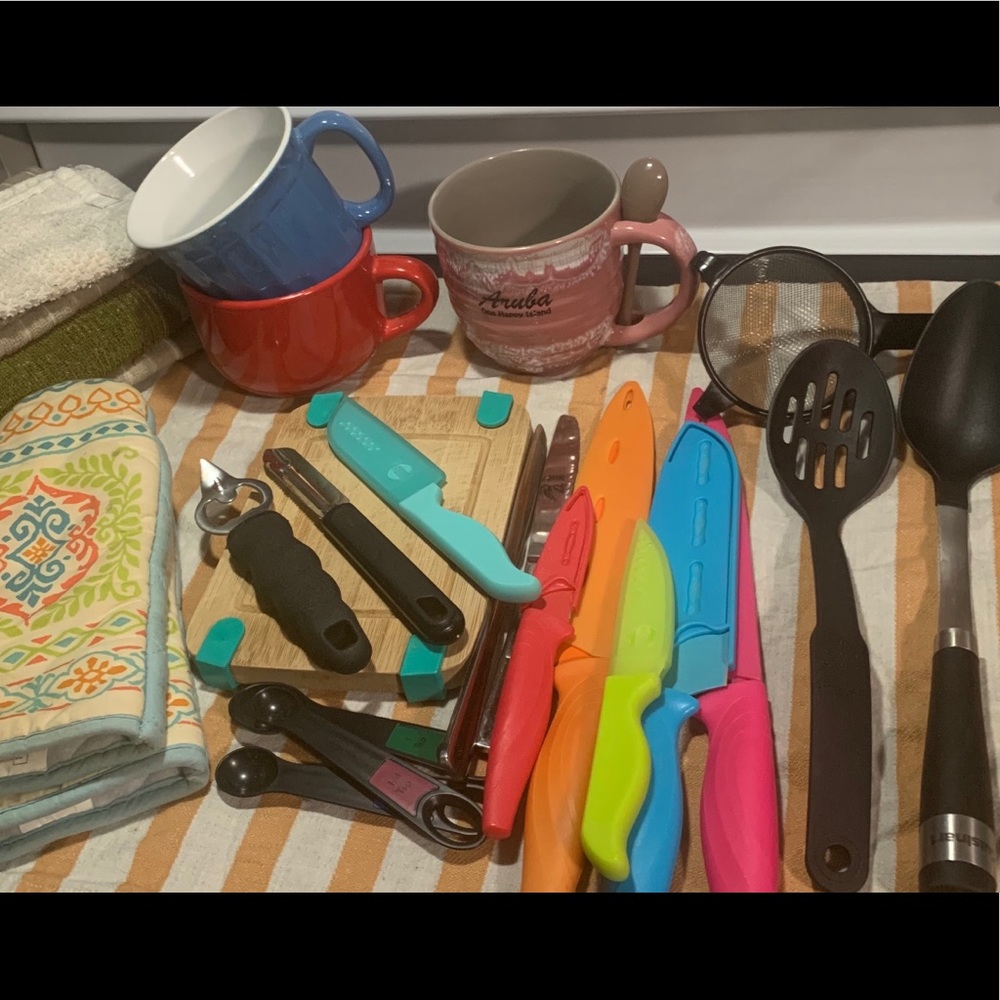 Kitchen Bundle (Considering Offers)